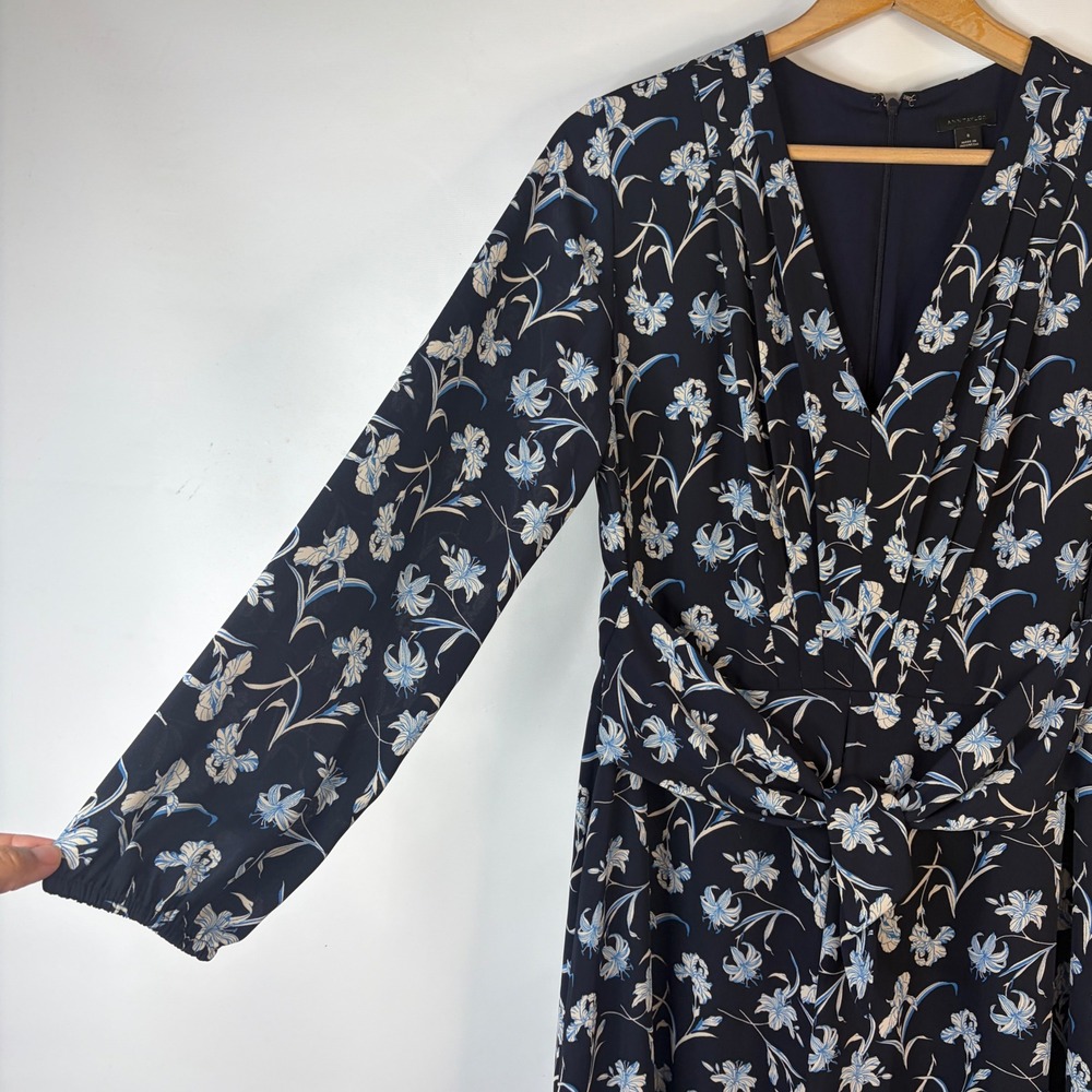 Ann Taylor Midi Dress Women 8 Navy Blue Floral Long Sleeve V-Neck Tie Waist - Picture 3 of 9